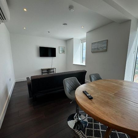 Cozy One Bedroom Flat 20 Mins Central London Bp142 Экстерьер фото