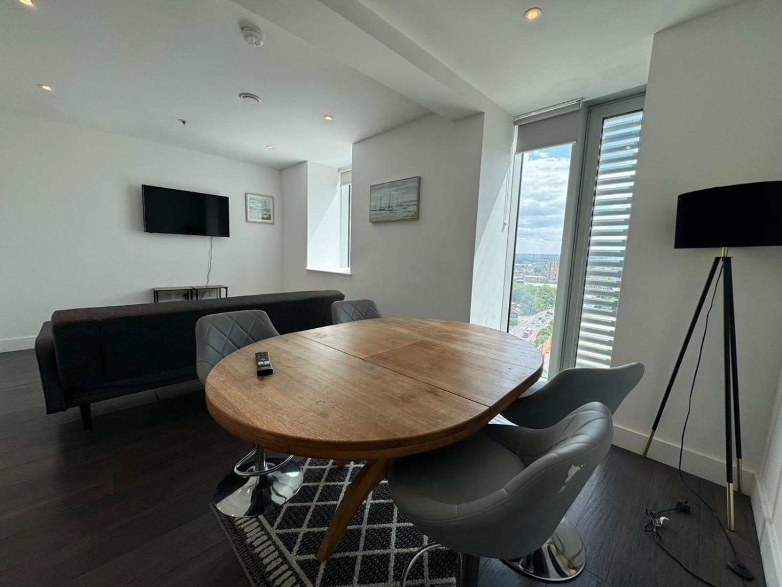 Cozy One Bedroom Flat 20 Mins Central London Bp142 Экстерьер фото